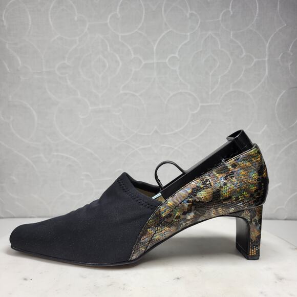 VTG Carriage Court Coco Heels Womens 7.5 Wide Black Reptile Leather Square Toe - Picture 1 of 15